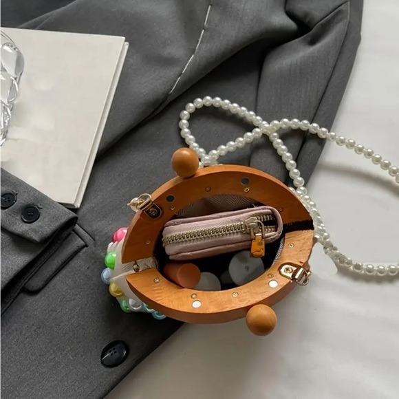 🎉 Host Pick 🎉 Pink Colorful Stud Mini Crossbody Bag - Picture 3 of 4